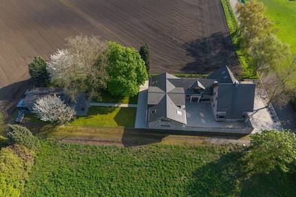 Nahezu Neubauzustand: Großzügiges Anwesen mit Gartenhaus (64m²) & Garage auf 1.722m² Grundstück - Hürth Stotzheim