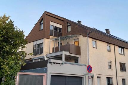Wernau -Große DHH mit 2 Wohneinheiten, Doppelgarage in guter Lage - Wernau (Neckar)