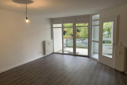 Zentrale 2-Zi-Wohnung in Schwerin mit Balkon, Aufzug, Keller