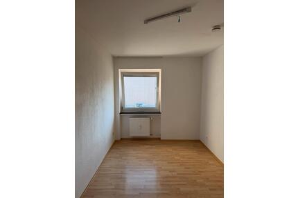 4,5 Zimmer Wohnung zu vermieten kalt 850€ - Schrozberg