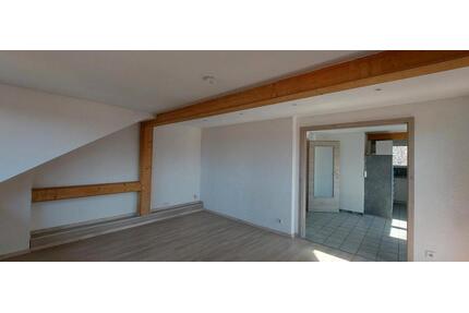 4 Zimmer Wohnung in Unterferrieden, DG, 97 qm - Burgthann