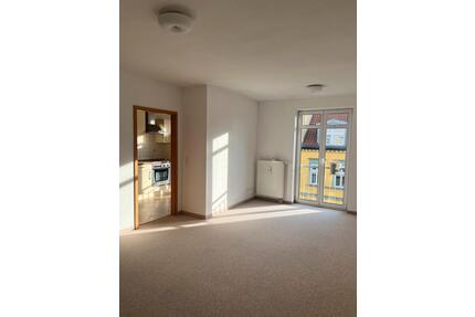 2-Zimmer-Wohnung in zentraler Lage mit Stellplatz und Küche - Greifswald