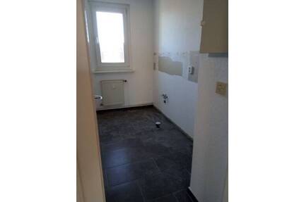 Frei ab 01.06.2026 - 3-Raum-Wohnung - Regis-Breitingen