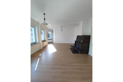 Charmante 3 Zimmerwohnung mit Wintergarten und Kamin - Gummersbach Berstig Süd