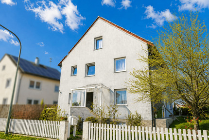 Mehrfamilienhaus mit 3 Einheiten & großem Grundstück - Waldstetten