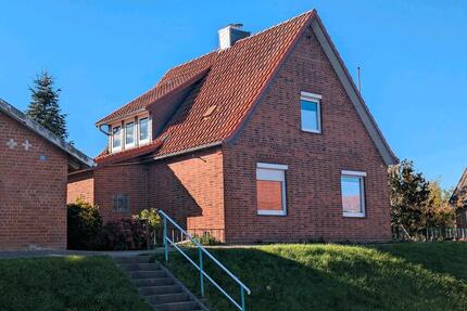 Frisch renoviertes Haus direkt an der Lühe zu vermieten - Horneburg