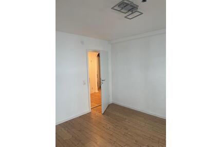 WG Zimmer für 450 € in Offenburg Zell-Weierbach zu vermieten!