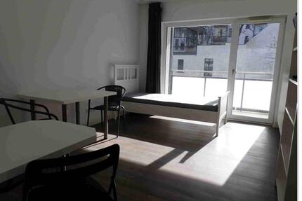 Einzelzimmer Wohnung mit Balkon, Möbliert, Südseite - Leipzig Mitte