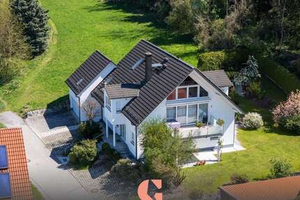 Haus zum Kaufen in Eching 998.000,00 € 321.63 m²