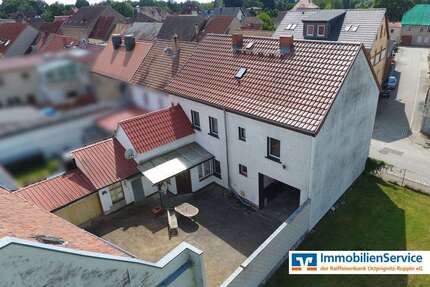 Haus zum Kaufen in Wusterhausen 110.000,00 € 196 m²