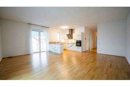 Modern & barrierefrei: 3,5 Zimmer mit Balkon und Tiefgarage - Künzelsau