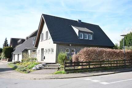 Haus zum Kaufen in Krefeld 795.000,00 € 228.4 m²