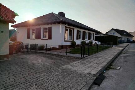 Bungalow in zentraler Lage - 495.000,00&nbsp;EUR Kaufpreis, ca.&nbsp; 131,00&nbsp;m&sup2; in Blomberg (PLZ: 32825)