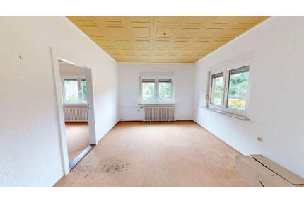 Charme der 30er mit Entwicklungschance: Gepflegtes Stadthaus im Grünen - Berlin Biesdorf