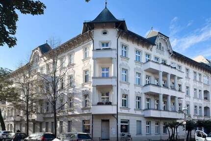 Wohnung zum Kaufen in Berlin 245.000,00 € 54.97 m²