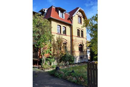 Einmaliges Ensemble aus Historischer Villa mit Nebengebäude - Kassel Harleshausen