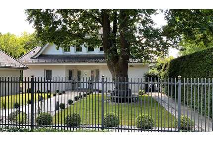 Haus zum Kaufen in GlienickeNordbahn 1.980.000,00 € 250 m² - Glienicke/Nordbahn