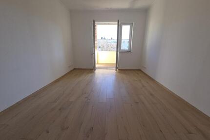 Schöne 2 Zimmerwohnung in ruhiger Berliner Lage - mit Einbauküche