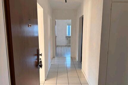 Wohnung 3-Zimmer mit Balkon - 600,00&nbsp;EUR Kaltmiete, ca.&nbsp; 67,00&nbsp;m&sup2; in Meßstetten (PLZ: 72469)