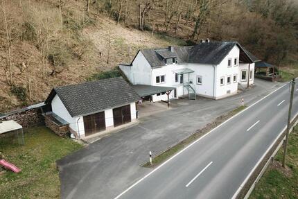 Doppelhaushälfte in Neumagen-Dhron Papiermühle