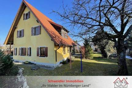 Ankommen & Wohlfühlen: TOP gepflegtes Einfamilienhaus mit herrlichem Garten & Garage in Gräfenberg