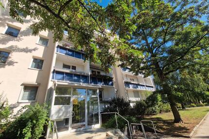 **FRSICH RENOVIERT** 2-Zimmer-Wohnung DG Balkon Bad mit Wanne ab Sofort - Cottbus Sachsendorf