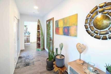 Wohnen wie im Haus: Kernsanierte Erdgeschosswohnung mit Terrasse & separatem Eingang in Söhlde