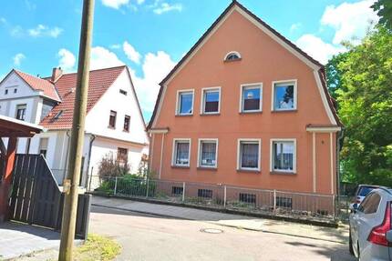 Attraktives 2-Fam.-Haus in Top Wohnlage von Zerbst ! - Zerbst/Anhalt
