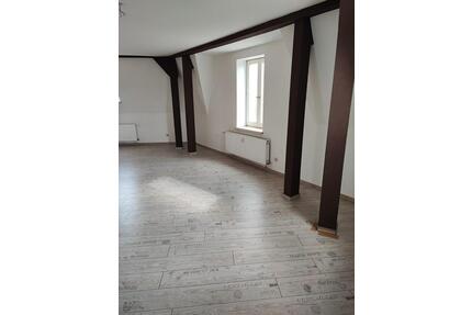 ++1 NKM FREI -Vermiete große 2 Raum Wohnung im DG in Zeitz ab sofort++