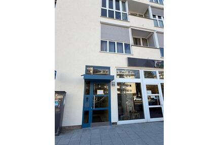 Schöne 2-Zimmer-Wohnung mit Balkon in Schwabing West - München Am Riesenfeld