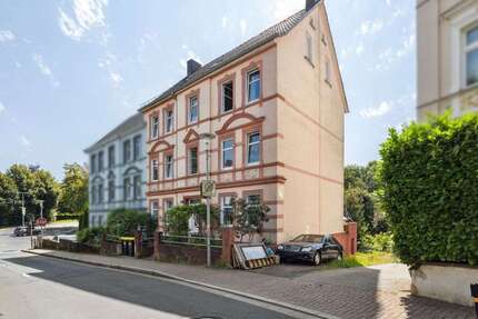 Haus zum Kaufen in Lüdenscheid 325.000,00 € 357 m²