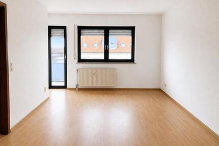 Helle 1,5-Zimmer-Wohnung mit Balkon, Küche und Tageslicht Bad - Frankenthal (Pfalz)