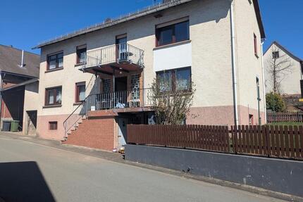 Älteres Haus mit Charme und Potenzial zu verkaufen - Battenberg (Eder)