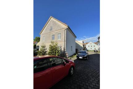 Zentrales Wohnhaus Kernsaniert - 240.000,00&nbsp;EUR Kaufpreis, ca.&nbsp; 170,00&nbsp;m&sup2; in Lauterbach (Hessen) (PLZ: 36341)