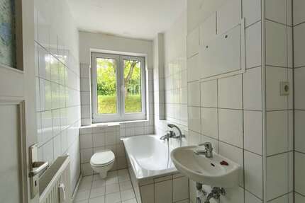 Wohnung zum Mieten in Zeitz 334,00 € 59.5 m²