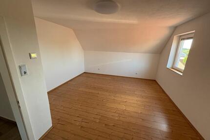 Gemütliche, modernisierte 3-Zimmer-Wohnung - Huisheim