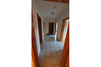 2,5 Zimmer Dachgeschoss Wohnung in Hengersberg