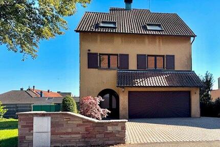 PRIVAT lux 1FH 204 m2 Bj.1990 + Einliegerwhn. ,grenznah,Top Lage - Kleinblittersdorf