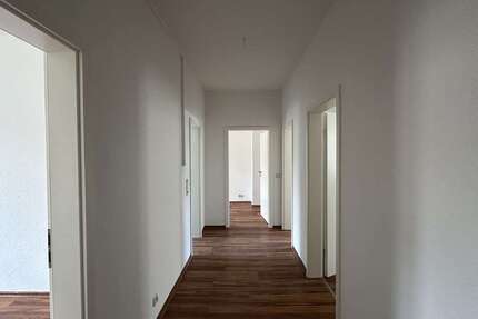 Wohnung zum Kaufen in Leipzig 180.000,00 € 66.04 m²