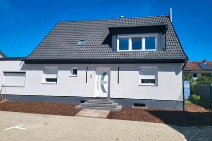 Westerheim, Haus mit 2 Wohnungen zu vermieten ab sofort