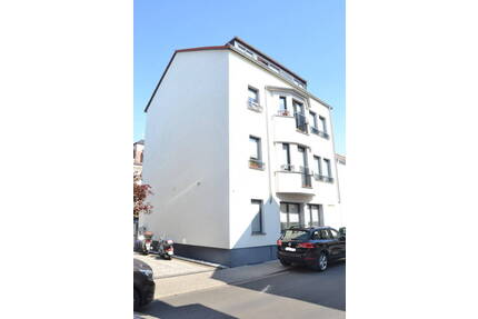 Gut geschnittene voll möblierte 2- Zimmerwohnung - Frankfurt am Main Griesheim