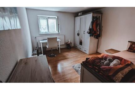 Zimmer in einer WG - 470,00&nbsp;EUR Kaltmiete, ca.&nbsp; 15,00&nbsp;m&sup2; in Singen (Hohentwiel) (PLZ: 78224)