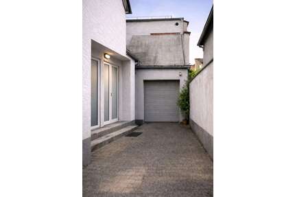 Haus zum Kaufen in Hanau Steinheim am Main 420.000,00 € 211 m² - Hanau / Steinheim am Main