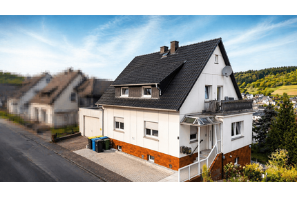 Haus zum Kaufen in Bad Endbach 370.000,00 € 190 m²