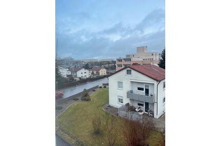 ZUM VERMIETEN (2.5 Zimmer DG Wohnung) - Ehingen (Donau)