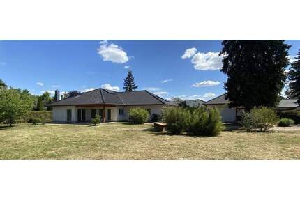 Moderner Bungalow mit großem Grundstück provisionsfrei - Brieselang