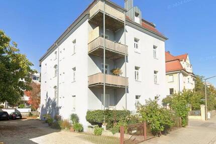 RESERVIERT ! Charmante 2-Zi. Jugendstil-Wohnung am östlichen Altstadtrand in ruhiger Lage - Regensburg Ostenviertel