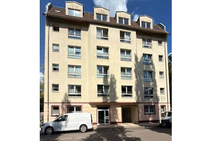 Frühstückssonne auf Balkonien! - Familienwohnung im Dachgeschoss mit Aufzug - Leipzig Neustadt-Neuschönefeld