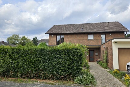 Freistehendes Einfamilienhaus in ruhiger Wohnlage mit Garten und Doppelgarage - Königswinter Thomasberg