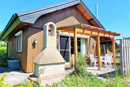 ‼️ % Frühbucher-Angebot Ferienhaus Småland an der Schlei Ostsee 4 Personen Hund willkommen Kaminofen Terrasse Stein-Grill 2 Schlafzimmer 1 DU-Bad Strand Meer Fjord - Brodersby-Goltoft